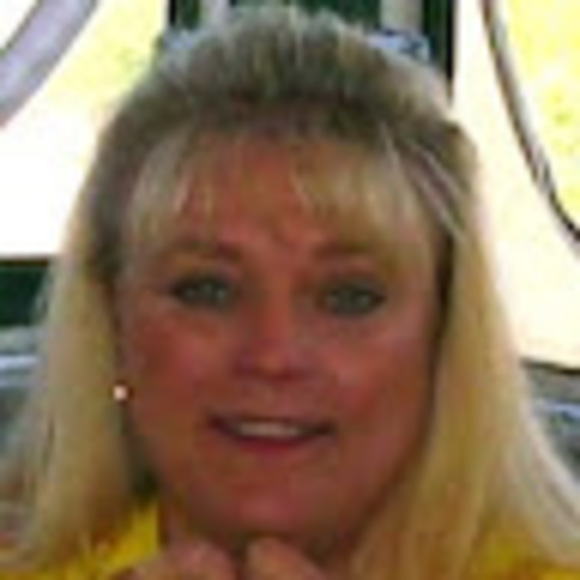 Meet your Posher, Tamara - Picture 1 of 1